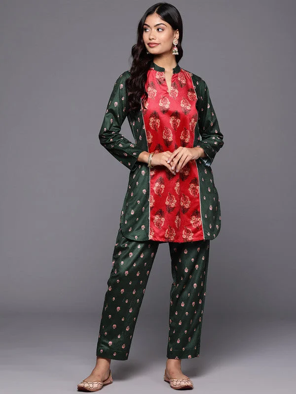 Women's Printed Velvet Tunic With Trousers With Gotta Patti Detail - Ahalyaa Trousers Exclusive Limited Women's Printed Velvet Tunic With Trousers With Gotta Patti Detail - Ahalyaa Trousers Exclusive Limited